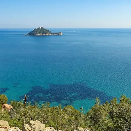 2 Bedroom Gorgeous In Bastia Di * Albenga